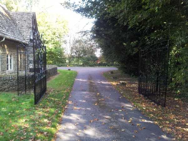 Painter and decorator job images